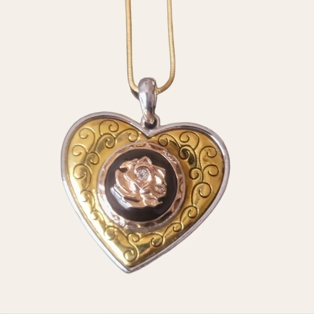 𝅺NECKLACE